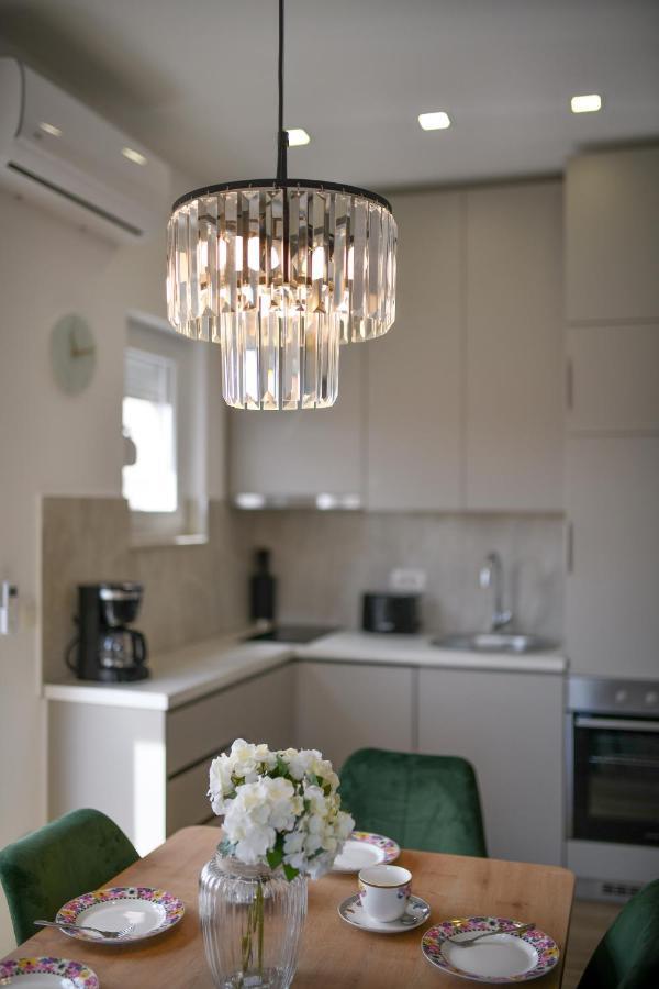Modern Holiday Apartment "Libra" With Swimming Pool Posedarje Eksteriør billede